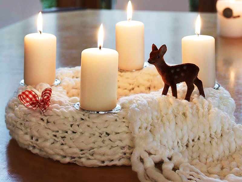 Adventi koszorú házilag: 8 különleges adventi asztaldísz kötött anyagból