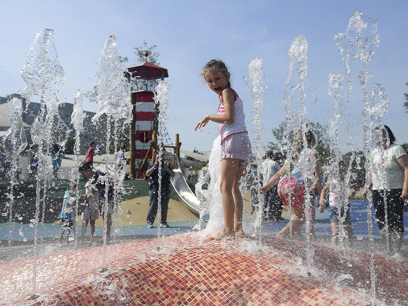 Fotók: ilyen menő az új vizes játszótér Budapesten! - Ide mindenképpen vidd el a gyereket idén, ha itt a kánikula
