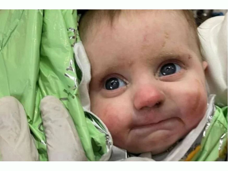 Csoda történt! Megtalálták a romok alól kimentett török kisbaba anyukáját